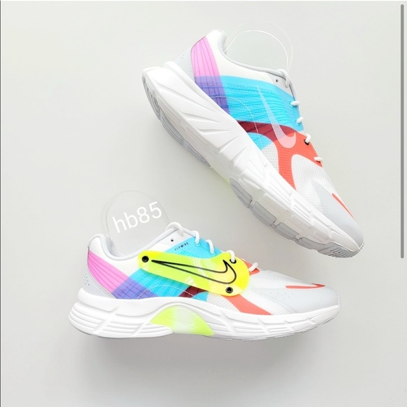 nike alphina 5000 women's shoe